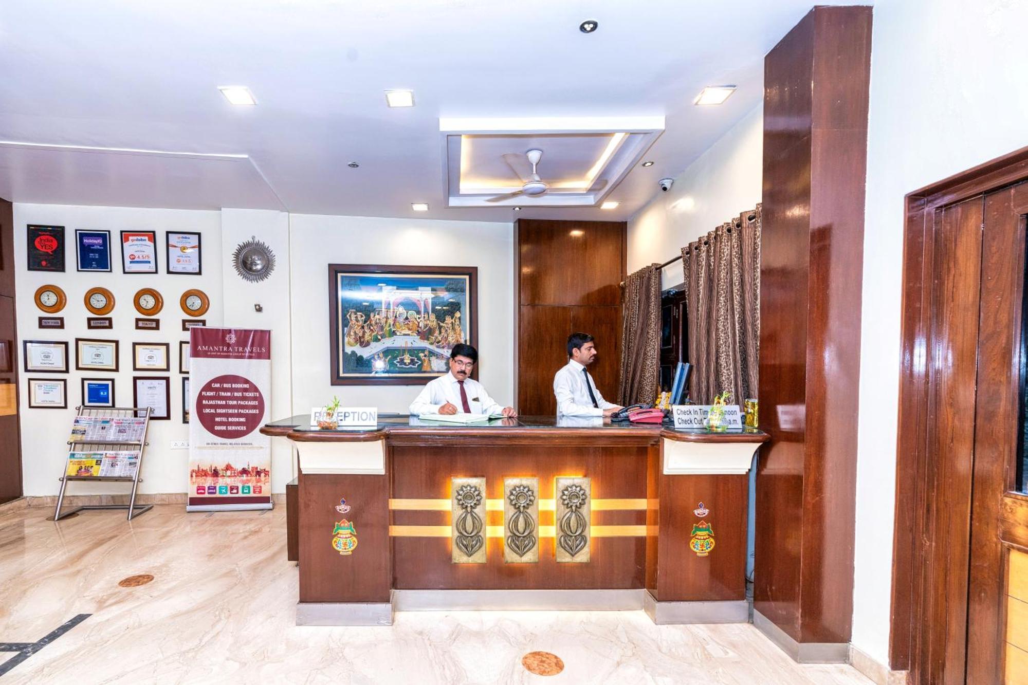 Hotel Dayal Удайпур Экстерьер фото